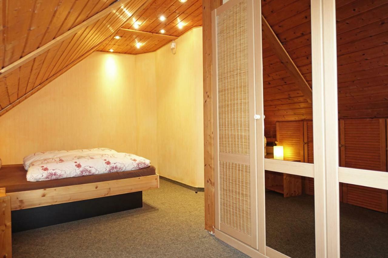 Saalfeld Saale Ferienwohnung Mit Wasserbett Fw3 מראה חיצוני תמונה